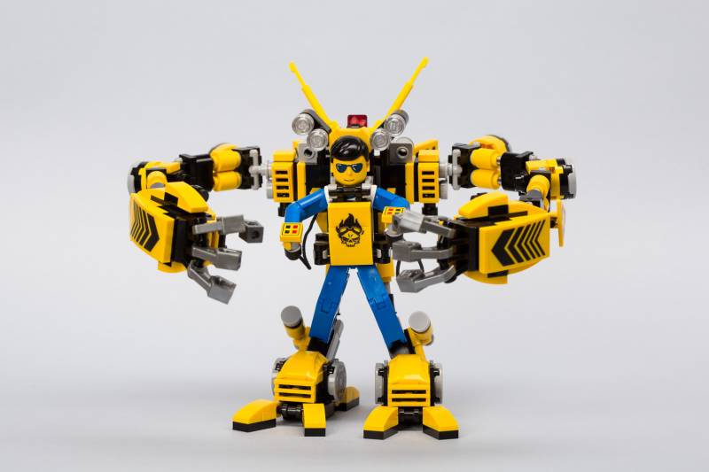 yellow_power_loader_00800.jpg
