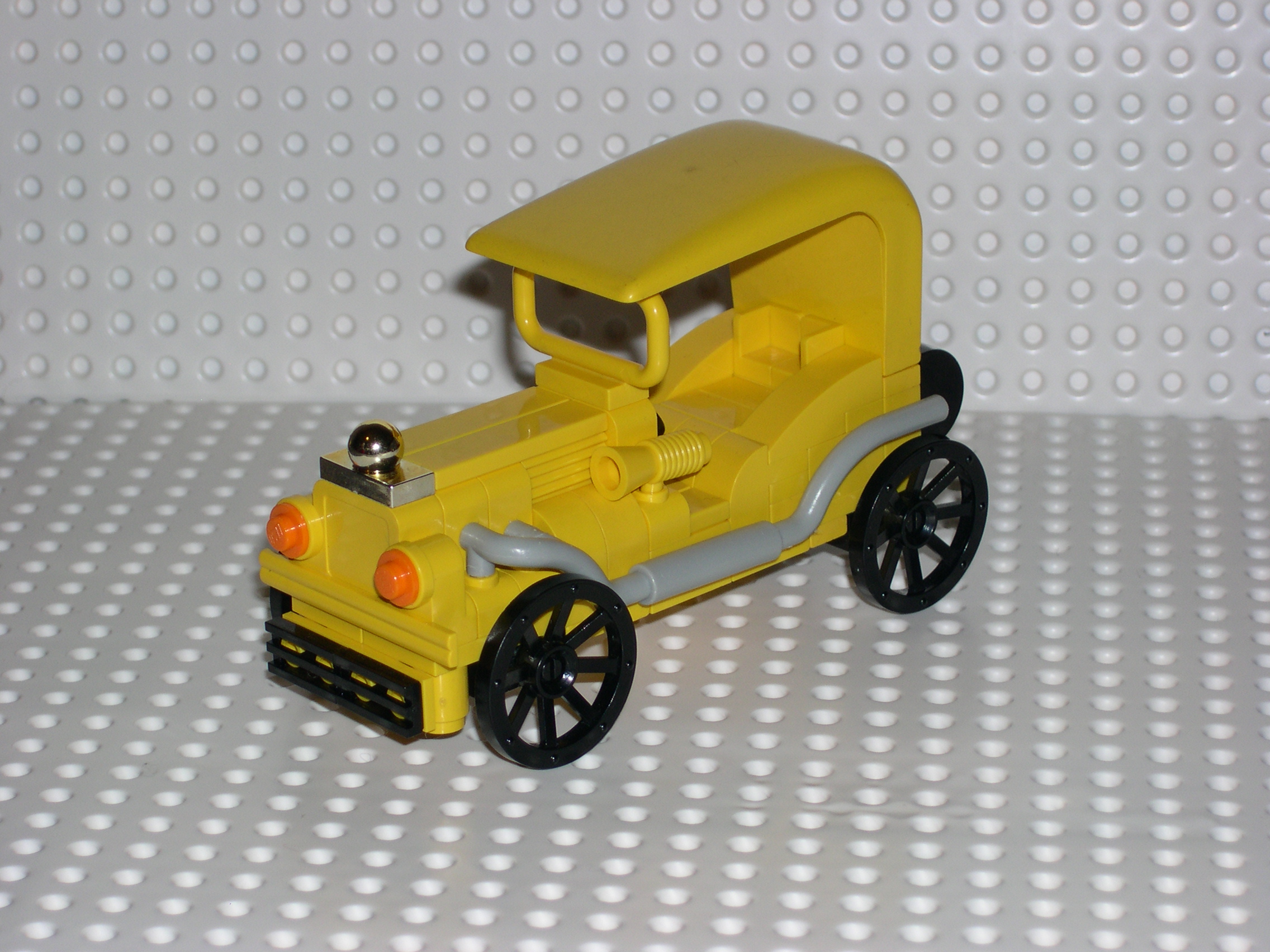 oldsmobile_yellow_1.jpg