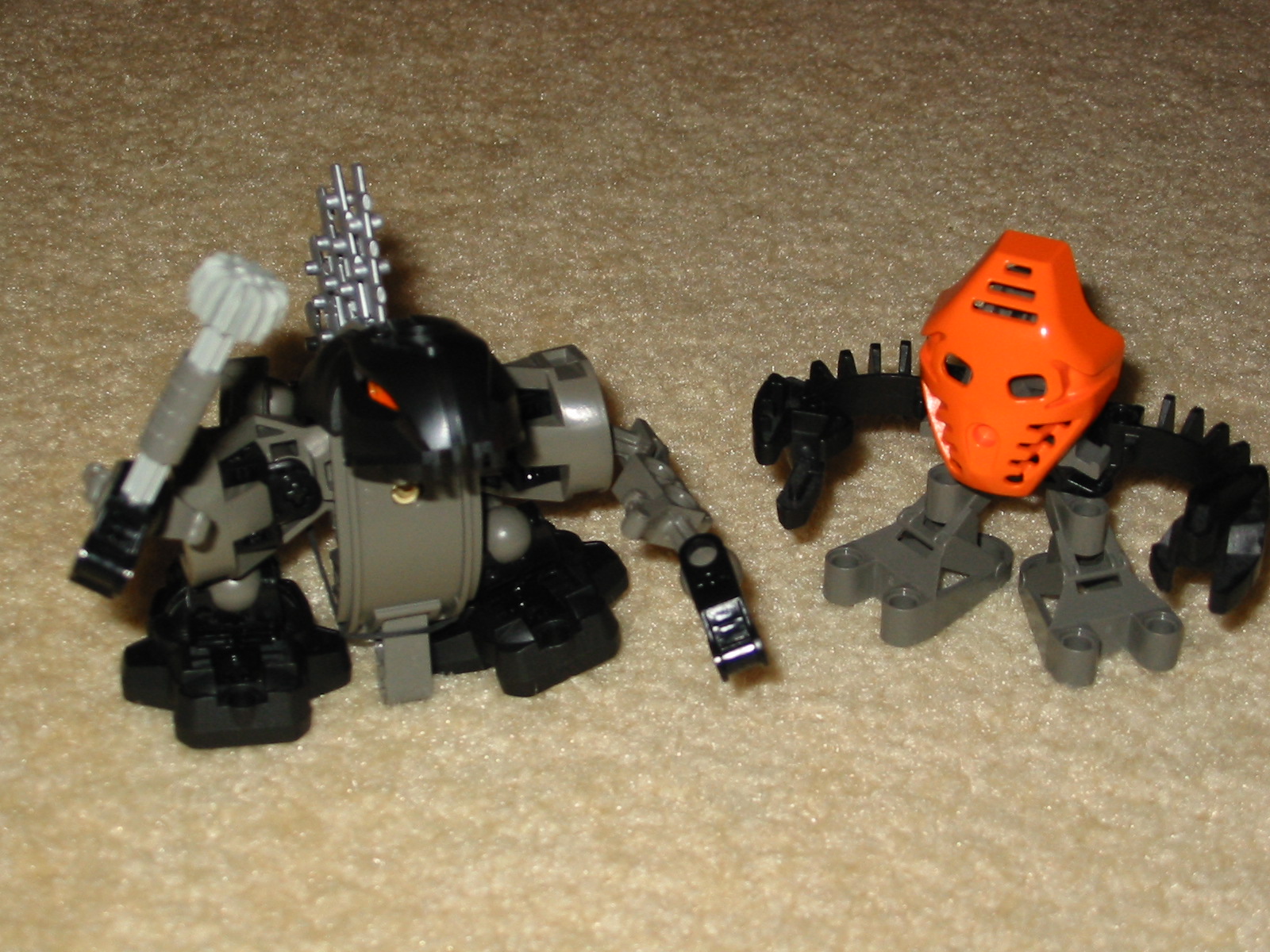 compare-matoran-and-matoran-rahkshi.jpg