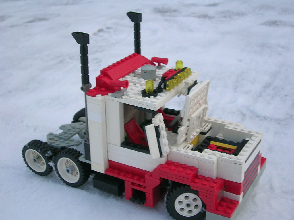 lego_truck_170.jpg