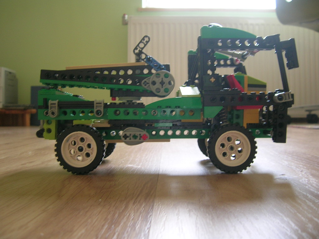 lego_truck_011.jpg