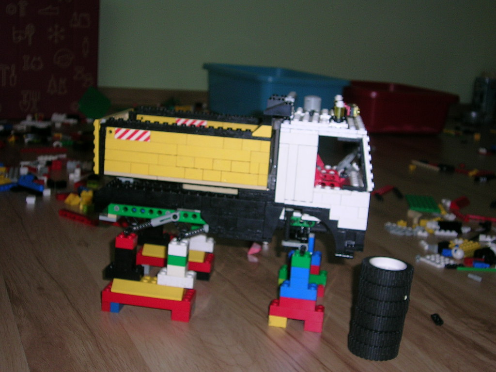 lego_truck_228.jpg