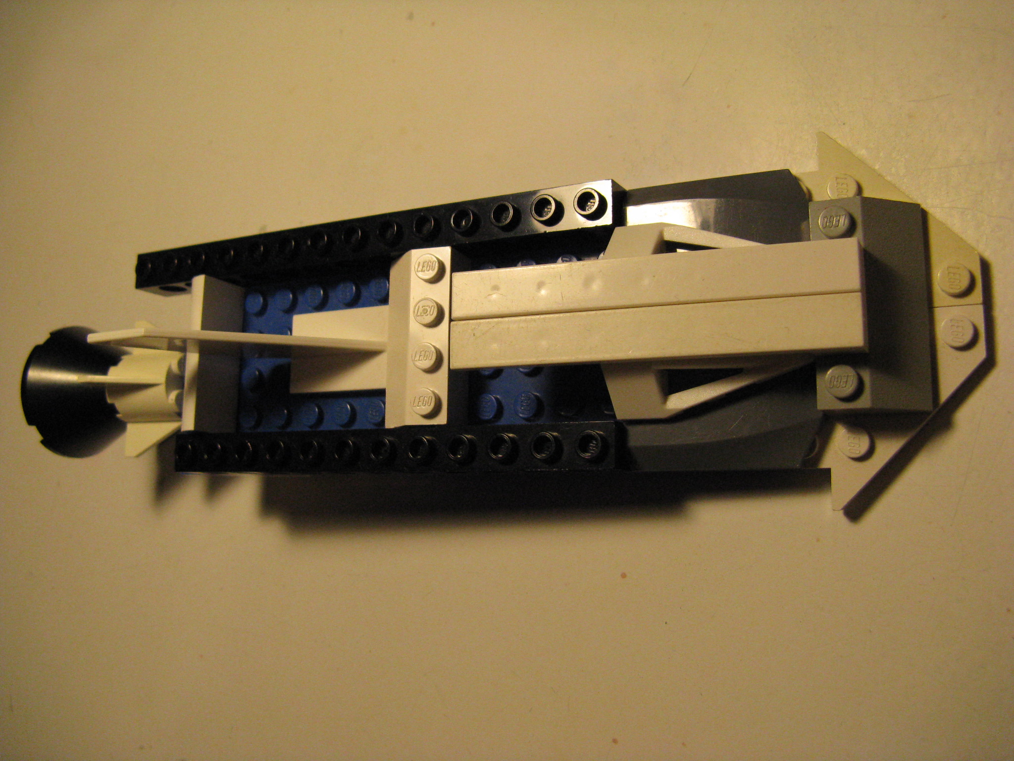 2009_12_12_06_lego_raket.jpg