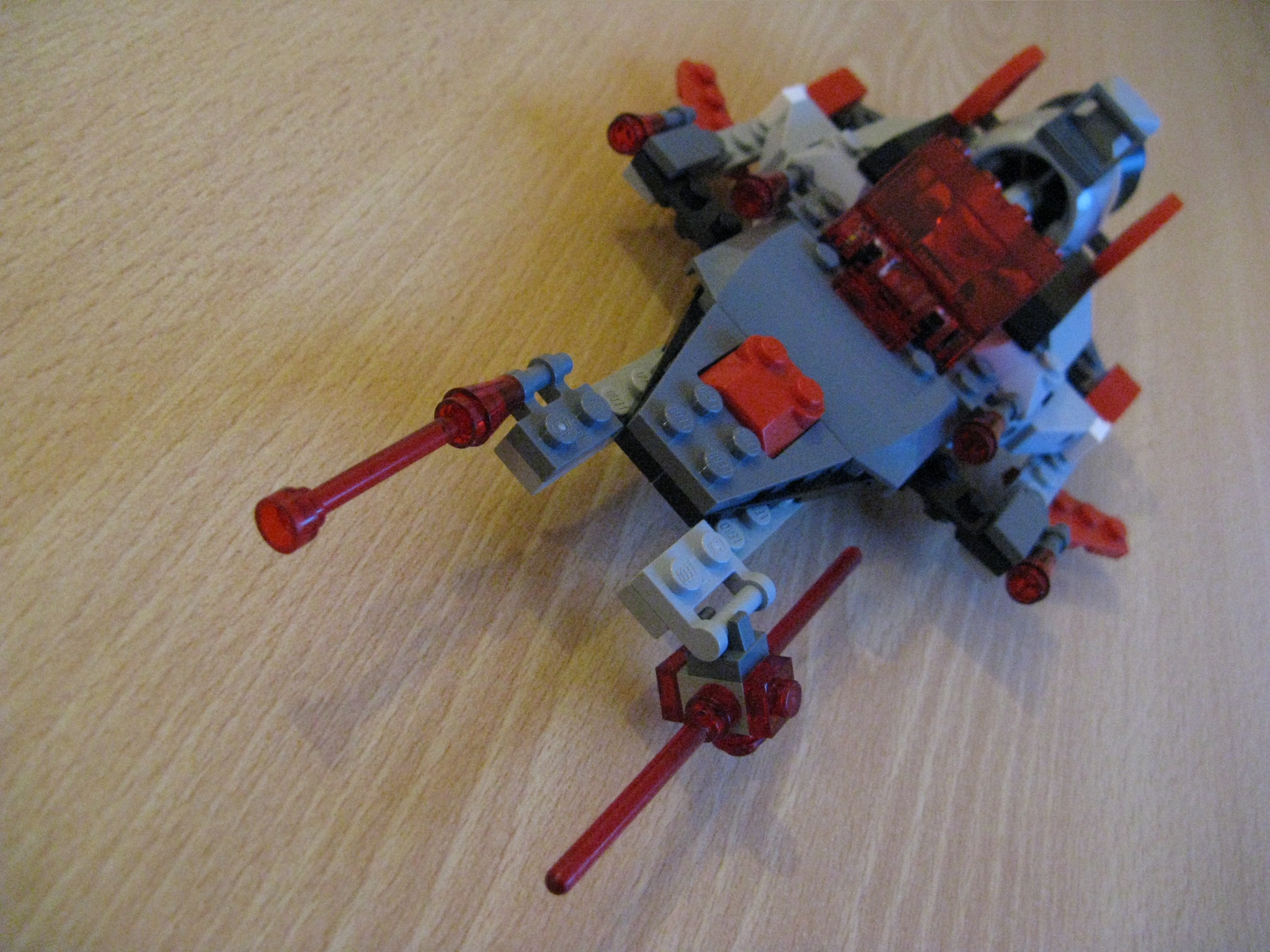 2008_08_18_13_lego_scooter_rood.jpg