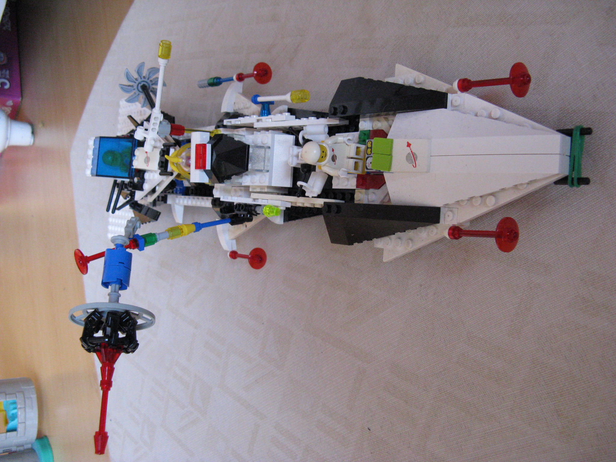 2009_02_28_09_lego_ruimteschip_arne_jeroen.jpg