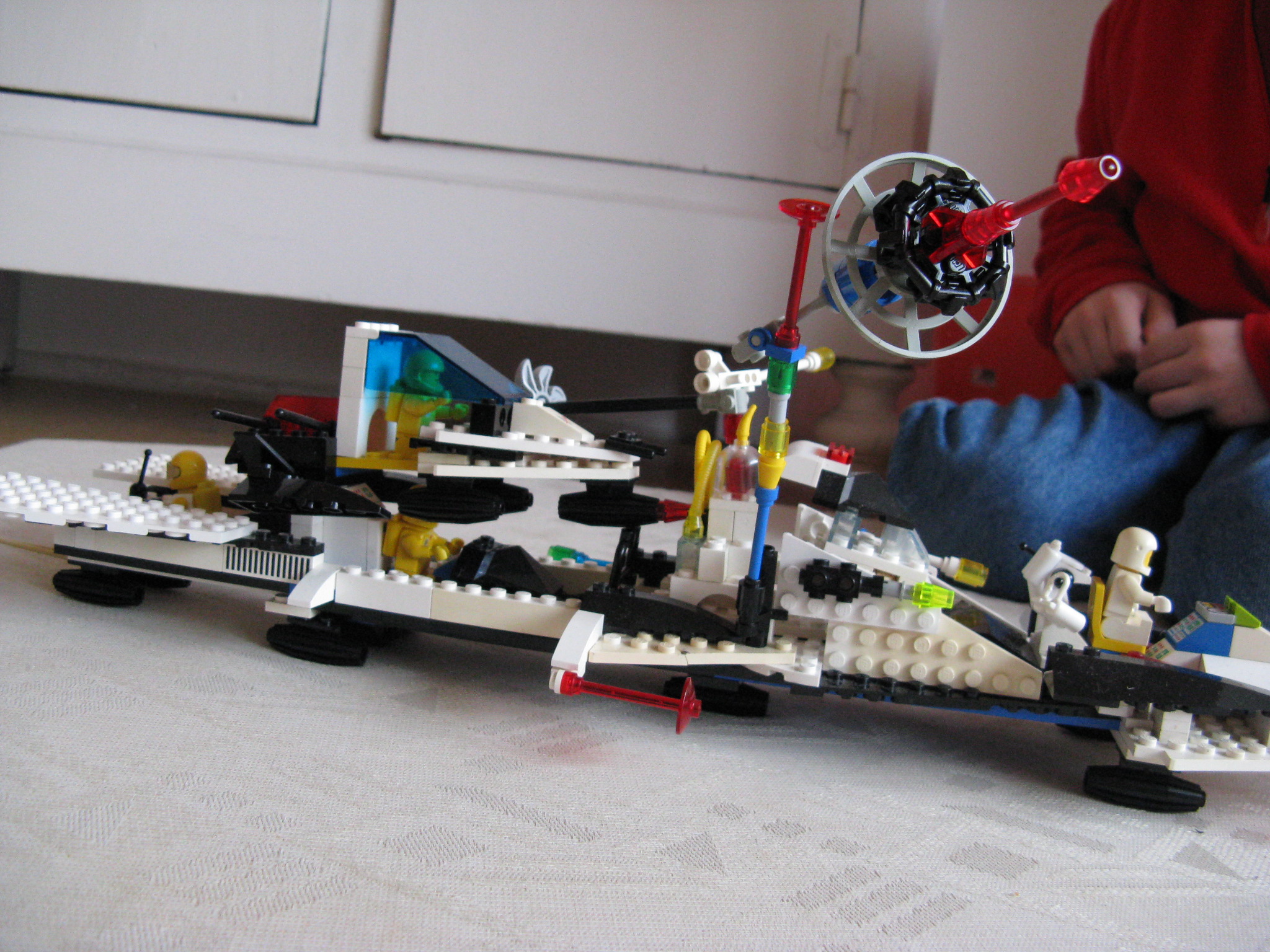 2009_02_28_11_lego_ruimteschip_arne_jeroen.jpg
