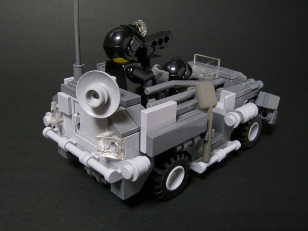 high_mobility_vehicles04.jpg