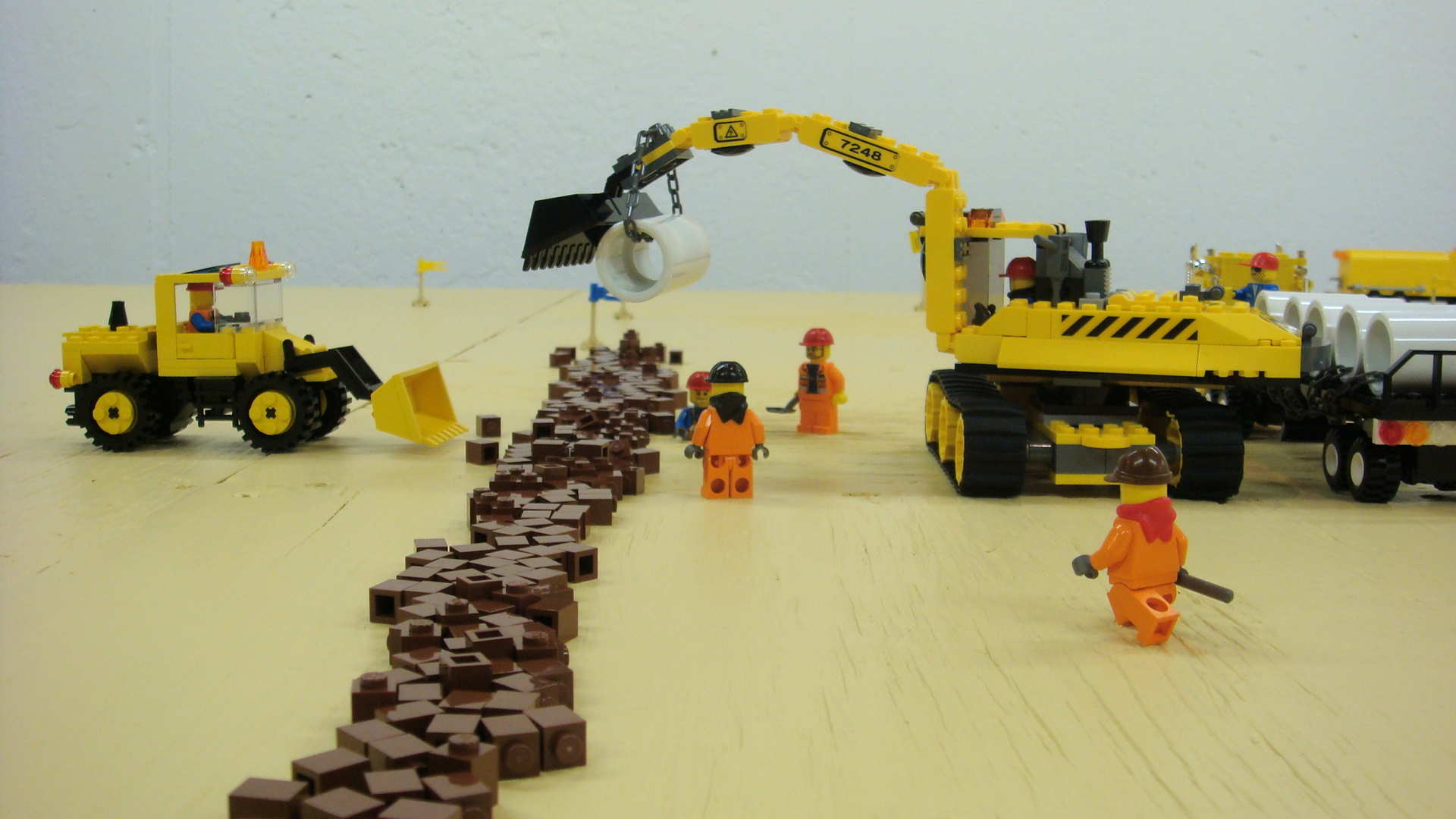 082_sewer_pipes_get_installed.jpg