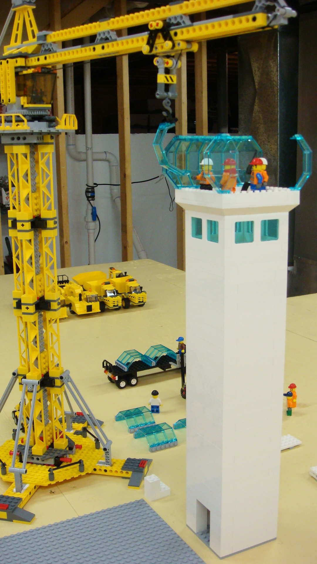 217_starting_to_look_like_a_tower.jpg