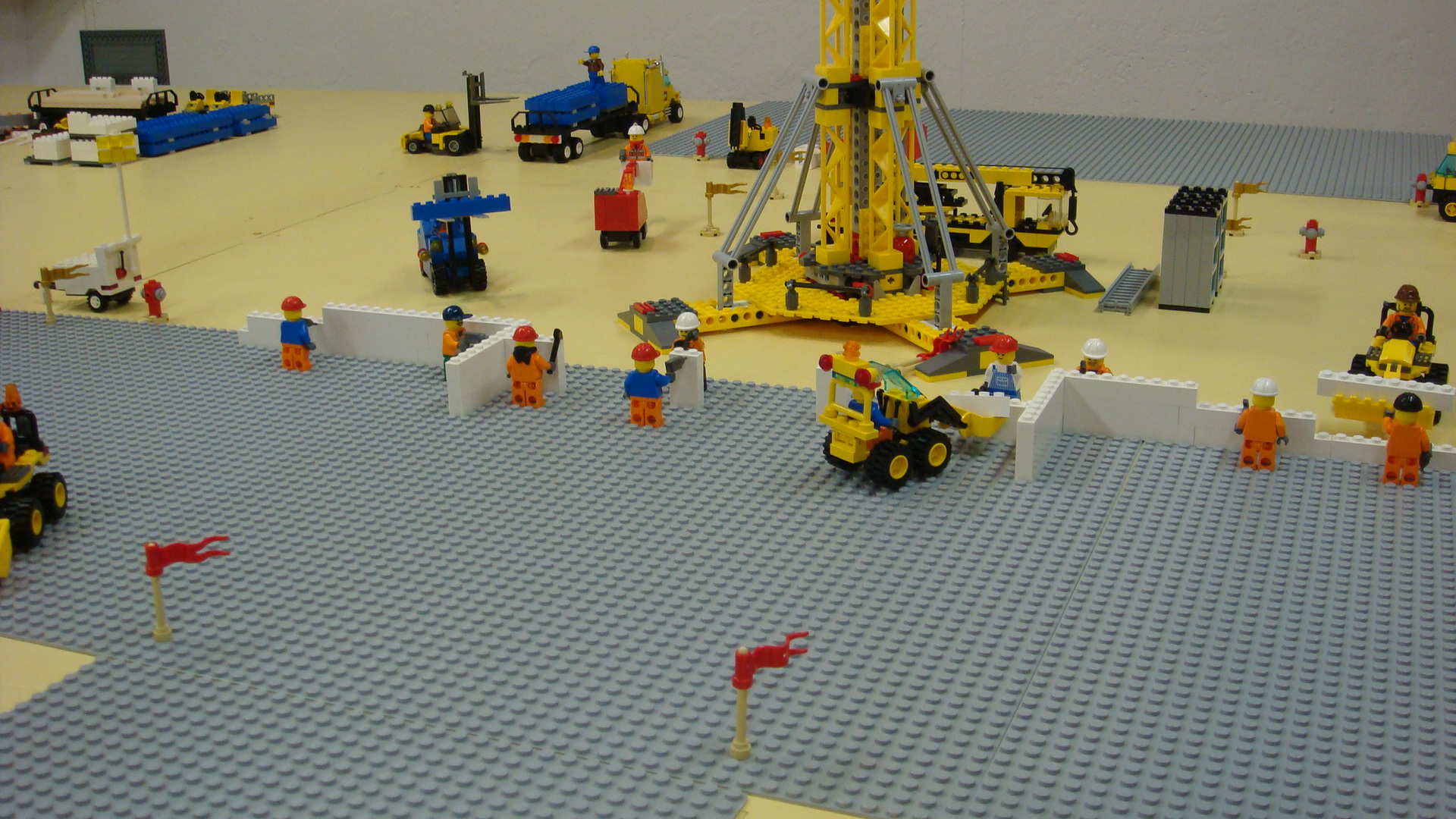 247_work_continues_on_terminal_entrance.jpg