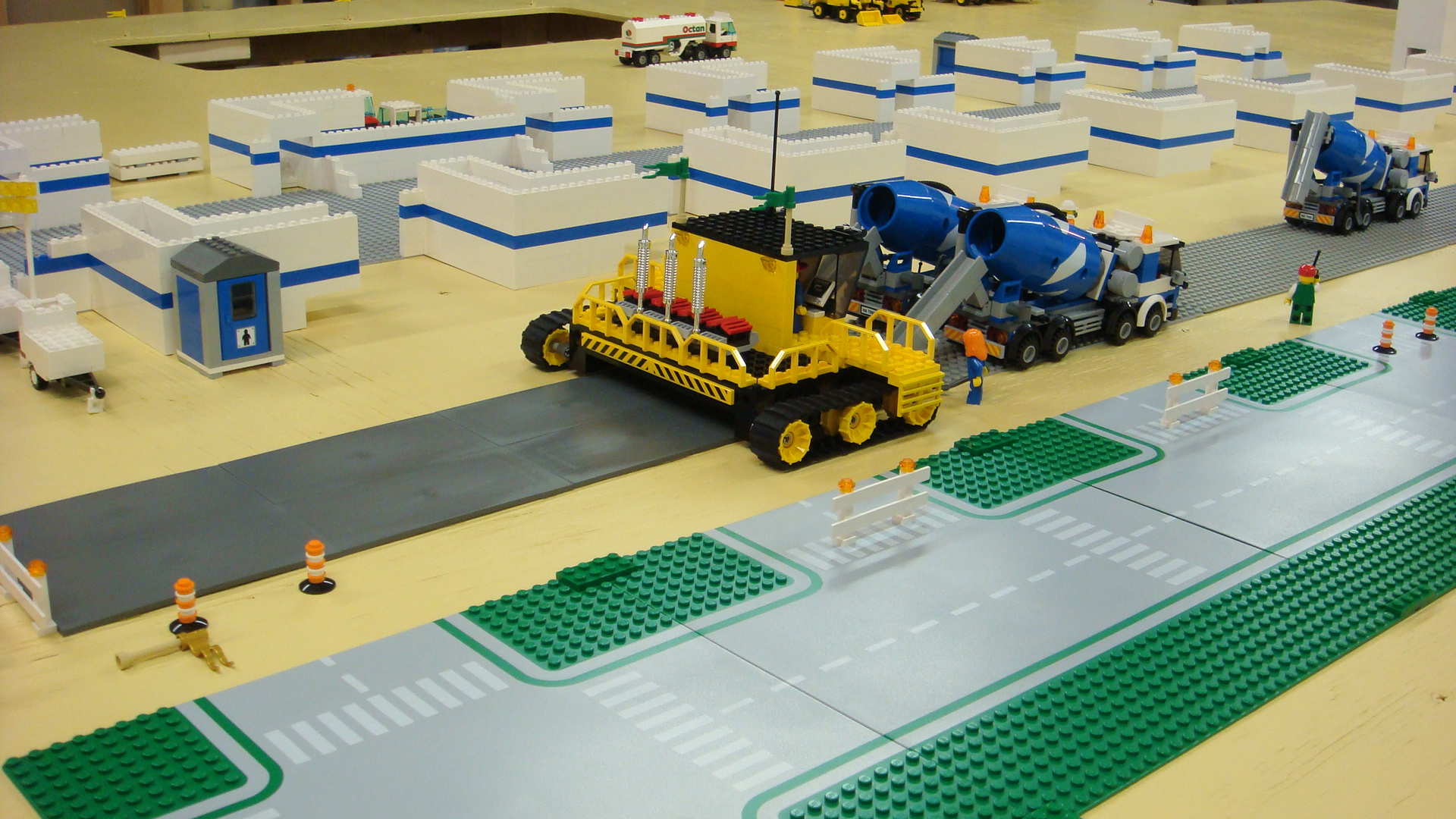 258_another_taxiway_is_born.jpg
