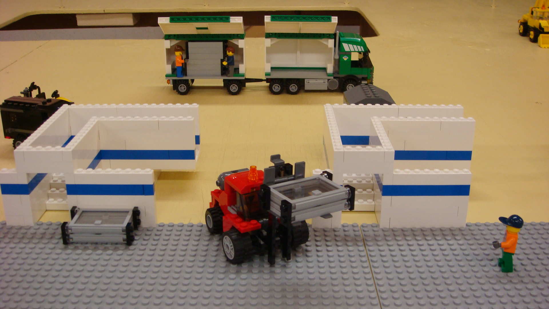261_windows_and_doors_arrive.jpg