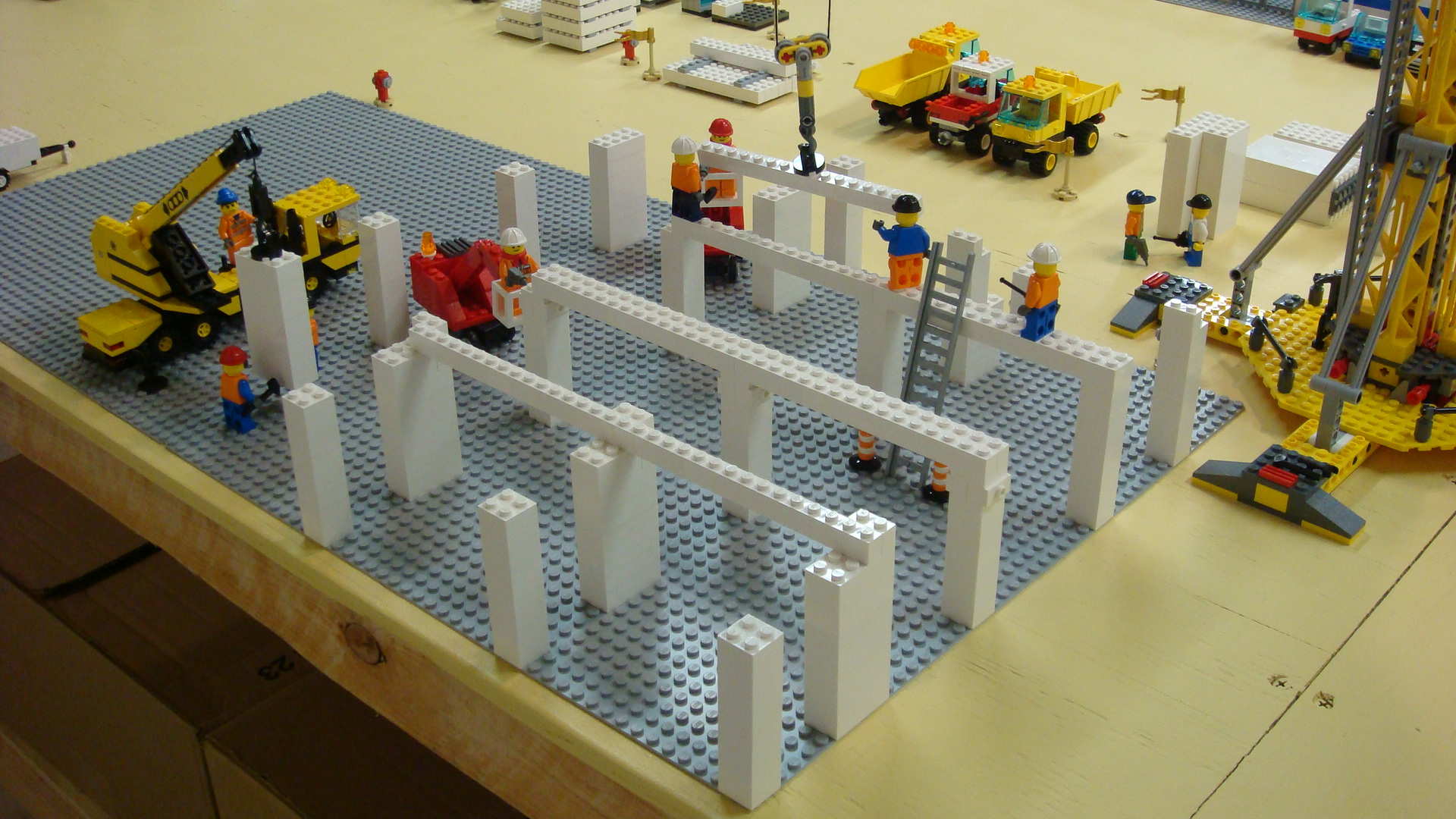 280_parking_garage_moving_along.jpg