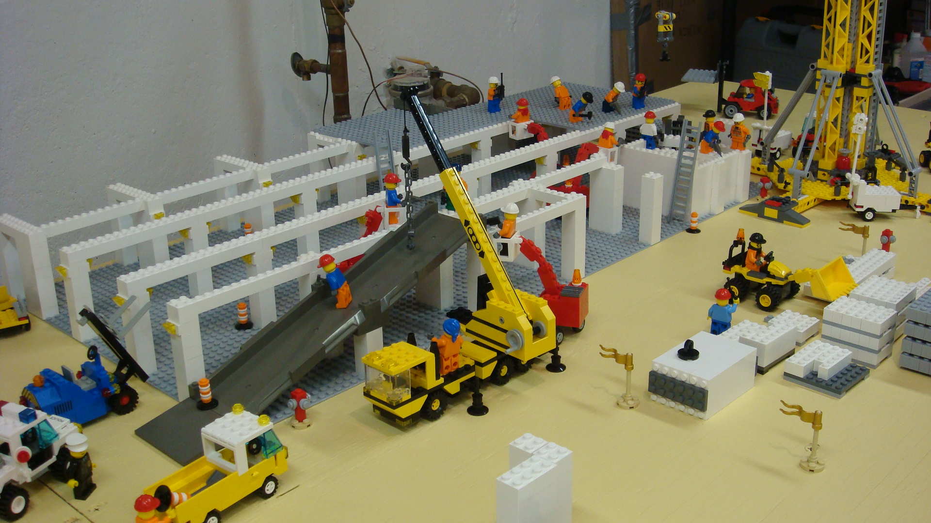 293_ramp_and_second_level_deck_work.jpg