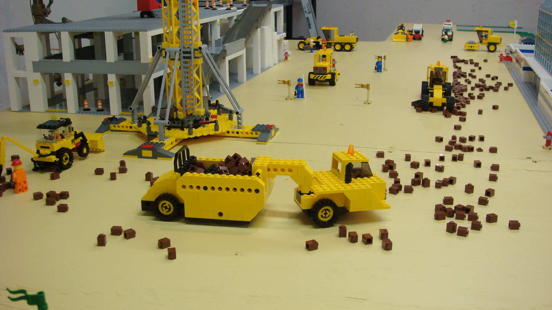 327_more_earth_moving.jpg