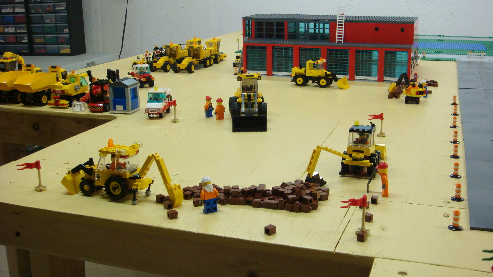 388_footing_work_for_the_hanger.jpg