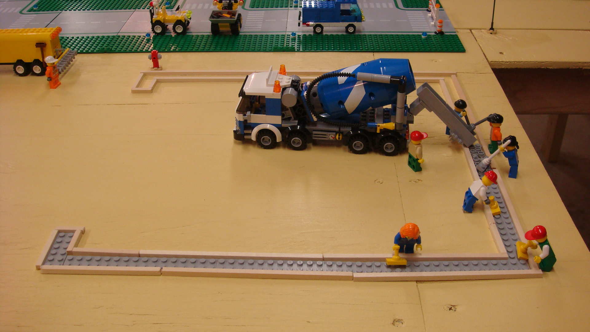397_pouring_hanger_footings.jpg