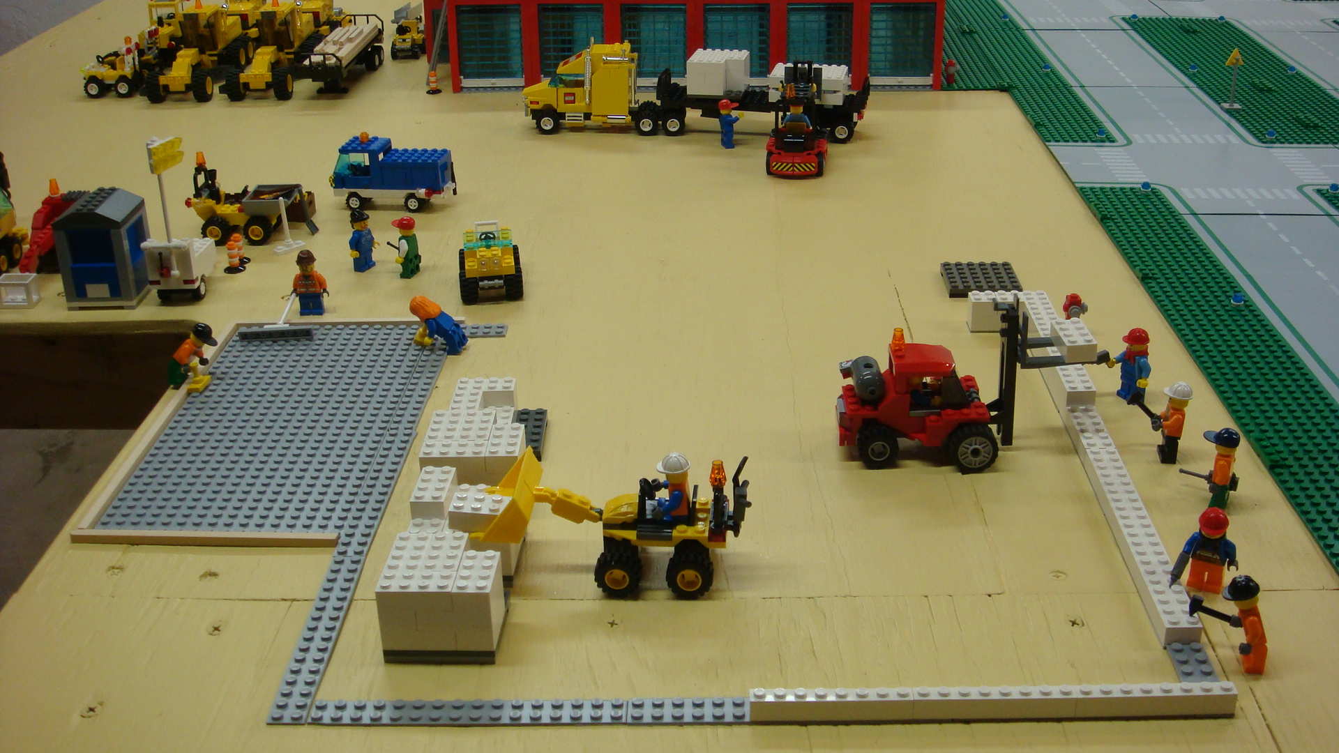400_hanger_work_begins.jpg