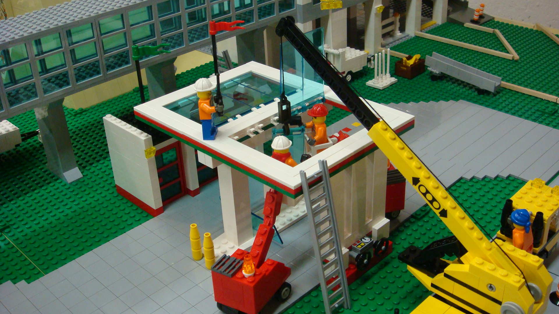 419_gas_station_roof.jpg
