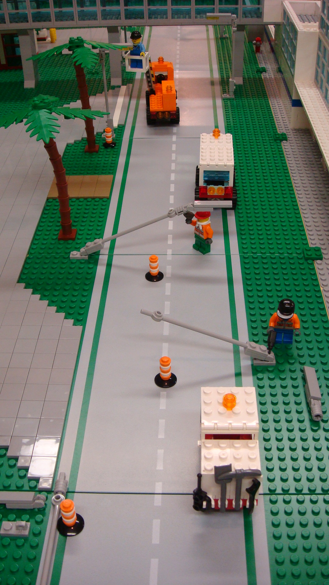 439_more_street_lights.jpg