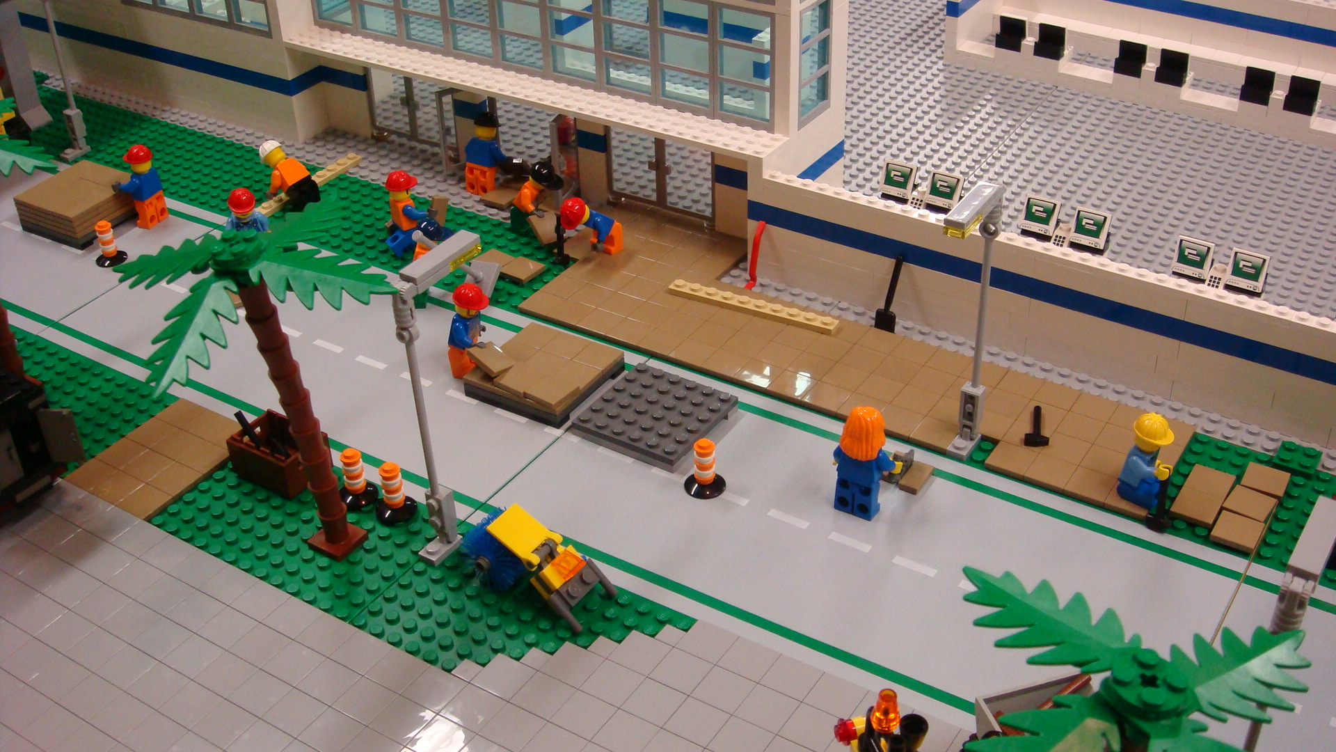 440_terminal_sidewalk.jpg