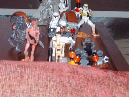 micro-battle-droid.jpg