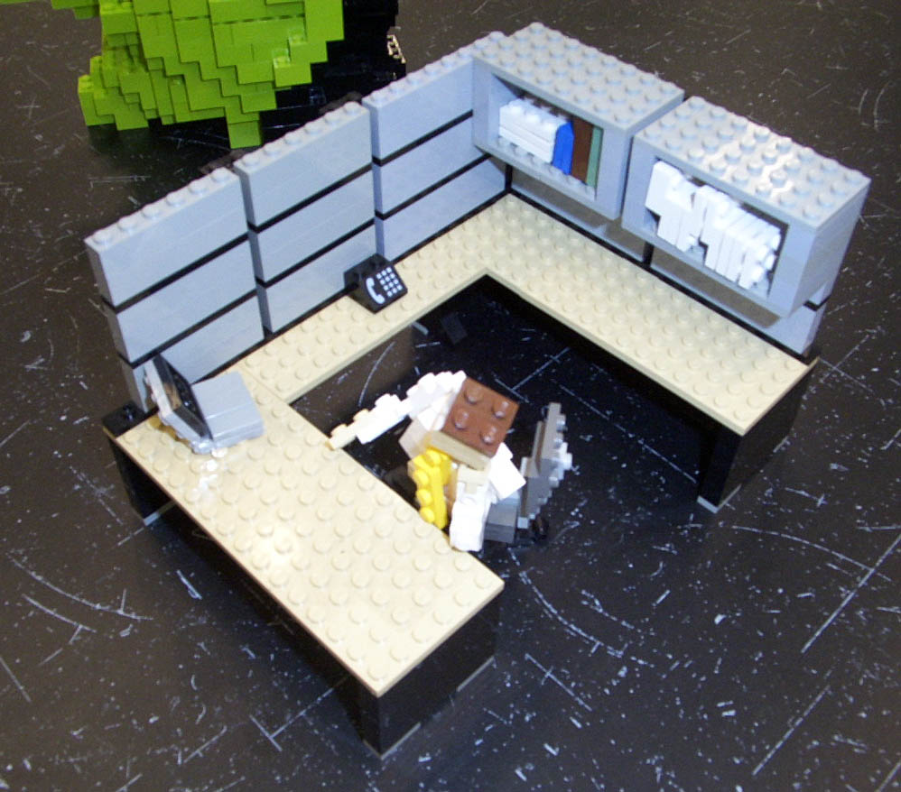 shawns_cubicle.jpg
