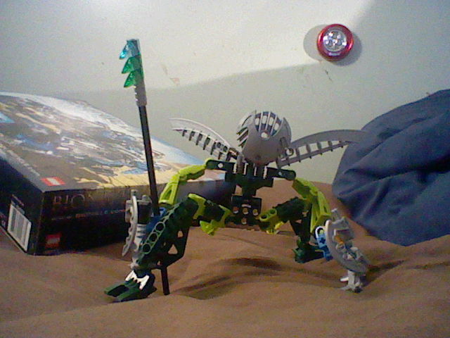 im_the_tooth_fairy_bionicle_style.jpg