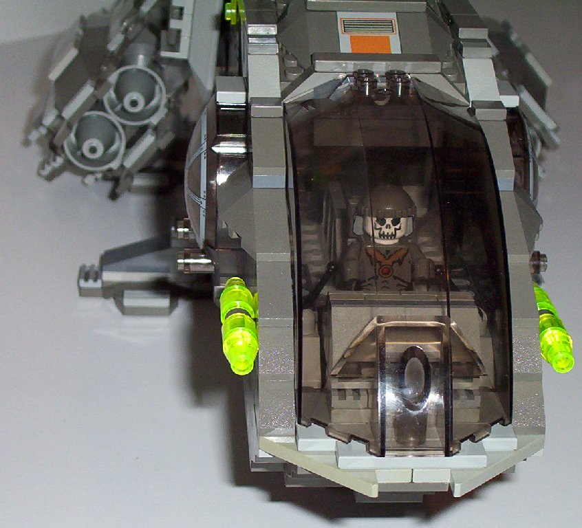 04_cockpit1.jpg