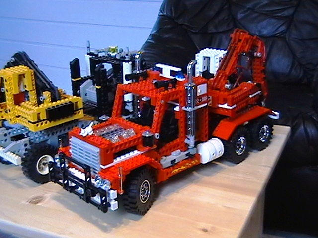8868firetruck_02.jpg