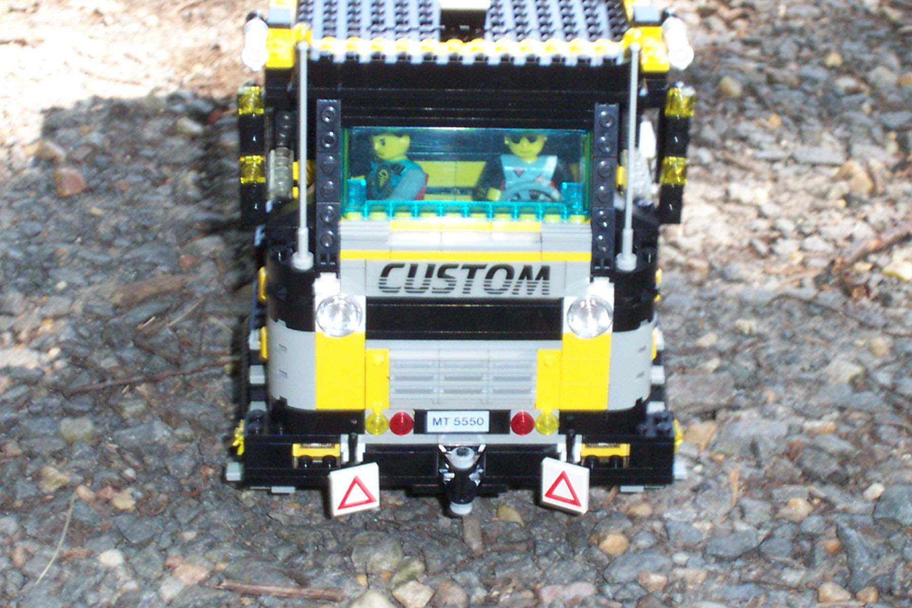 front_of_custom_truck_2.jpg