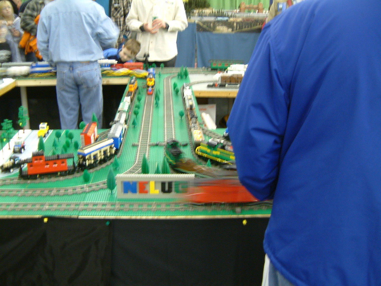 legotrain01.jpg