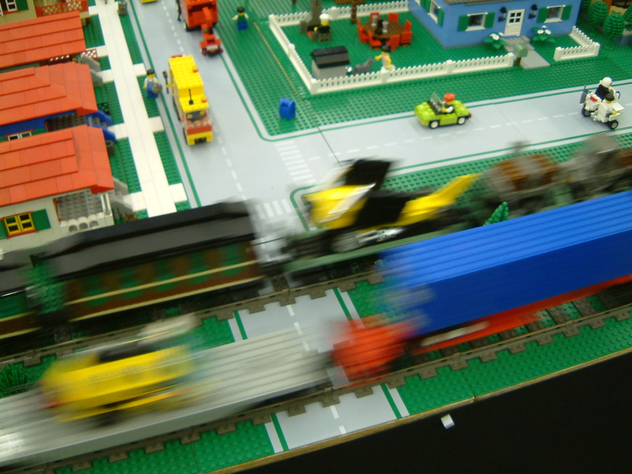 legotrain06.jpg
