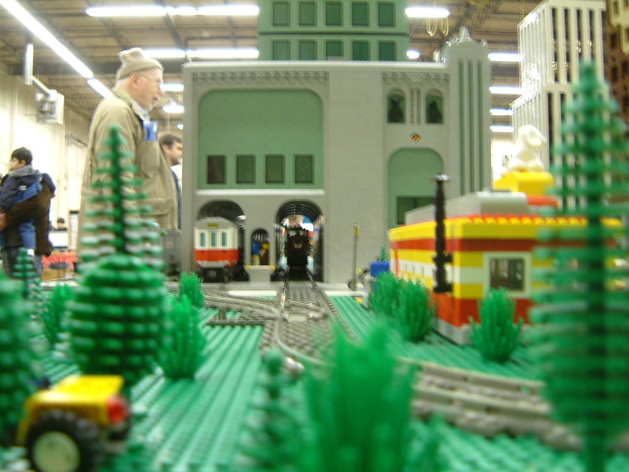 legotrain08.jpg