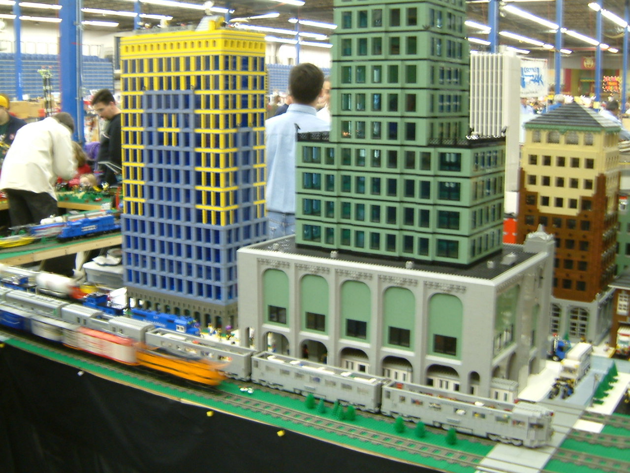 legotrain15.jpg