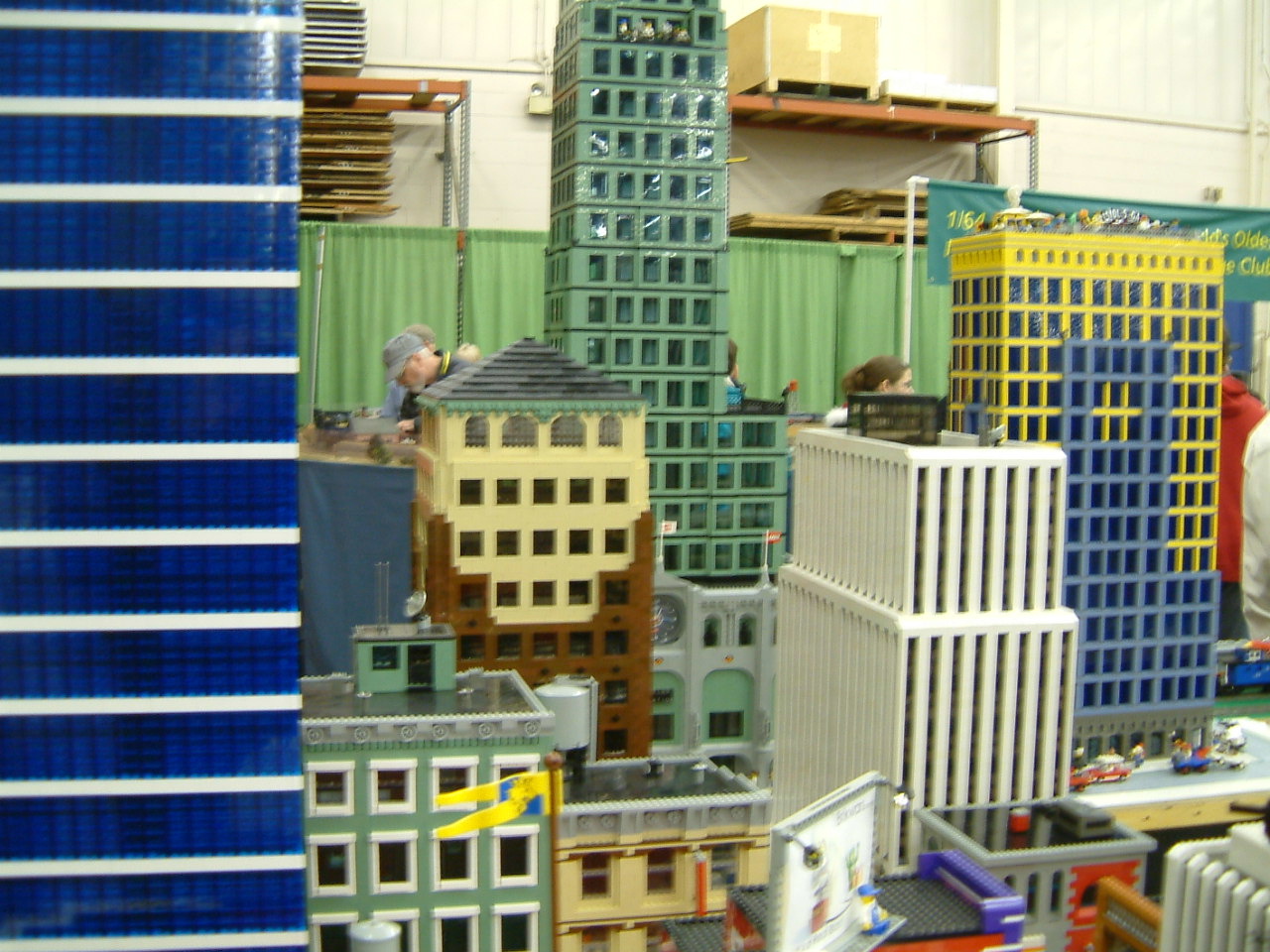 legotrain22.jpg