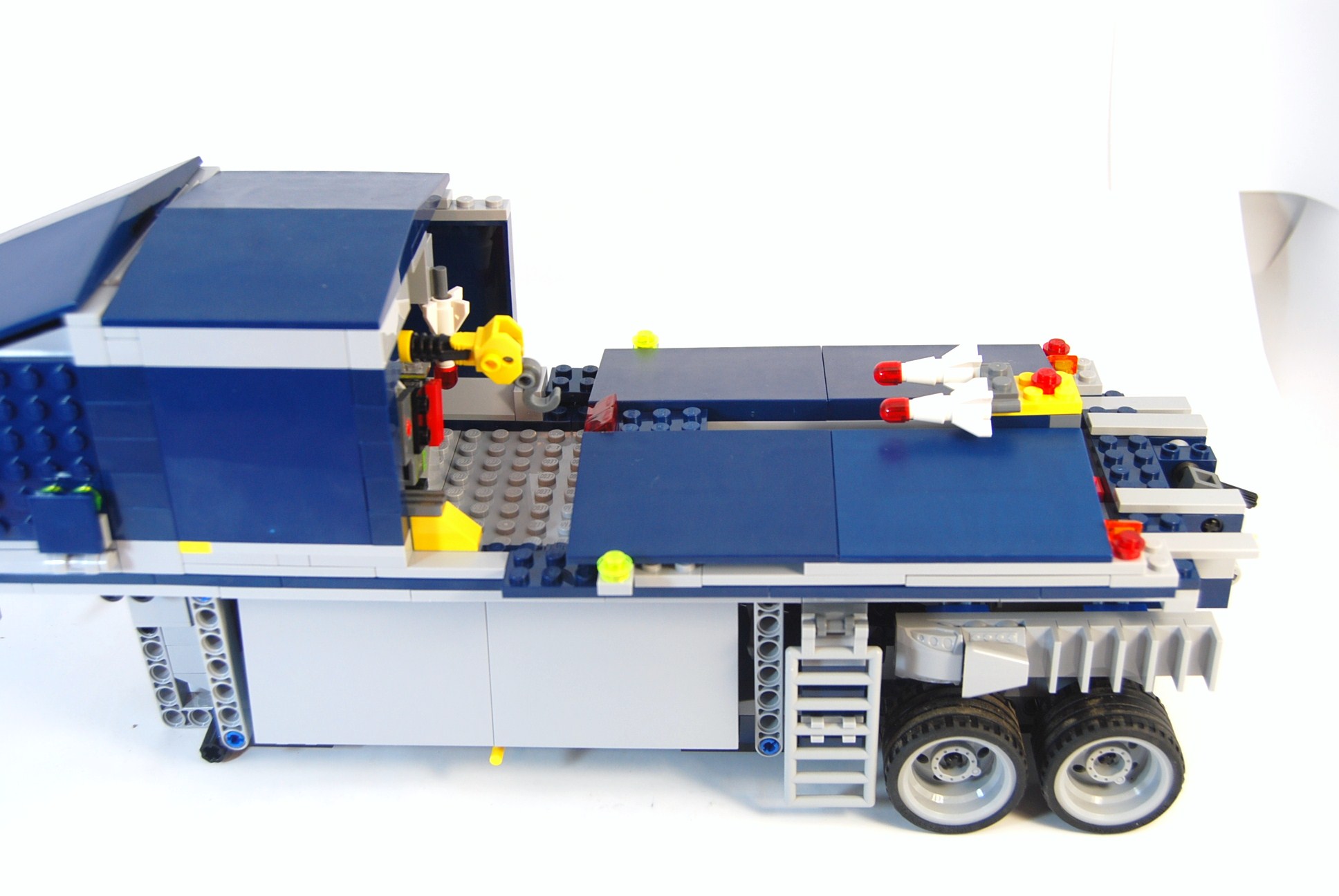 agent_truck_03.jpg