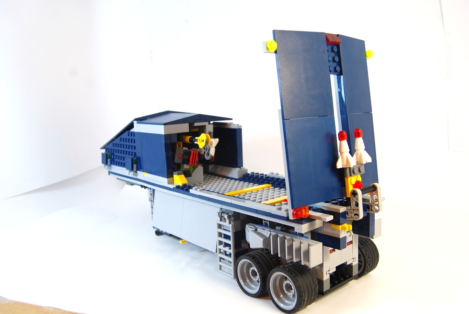 agent_truck_11.jpg