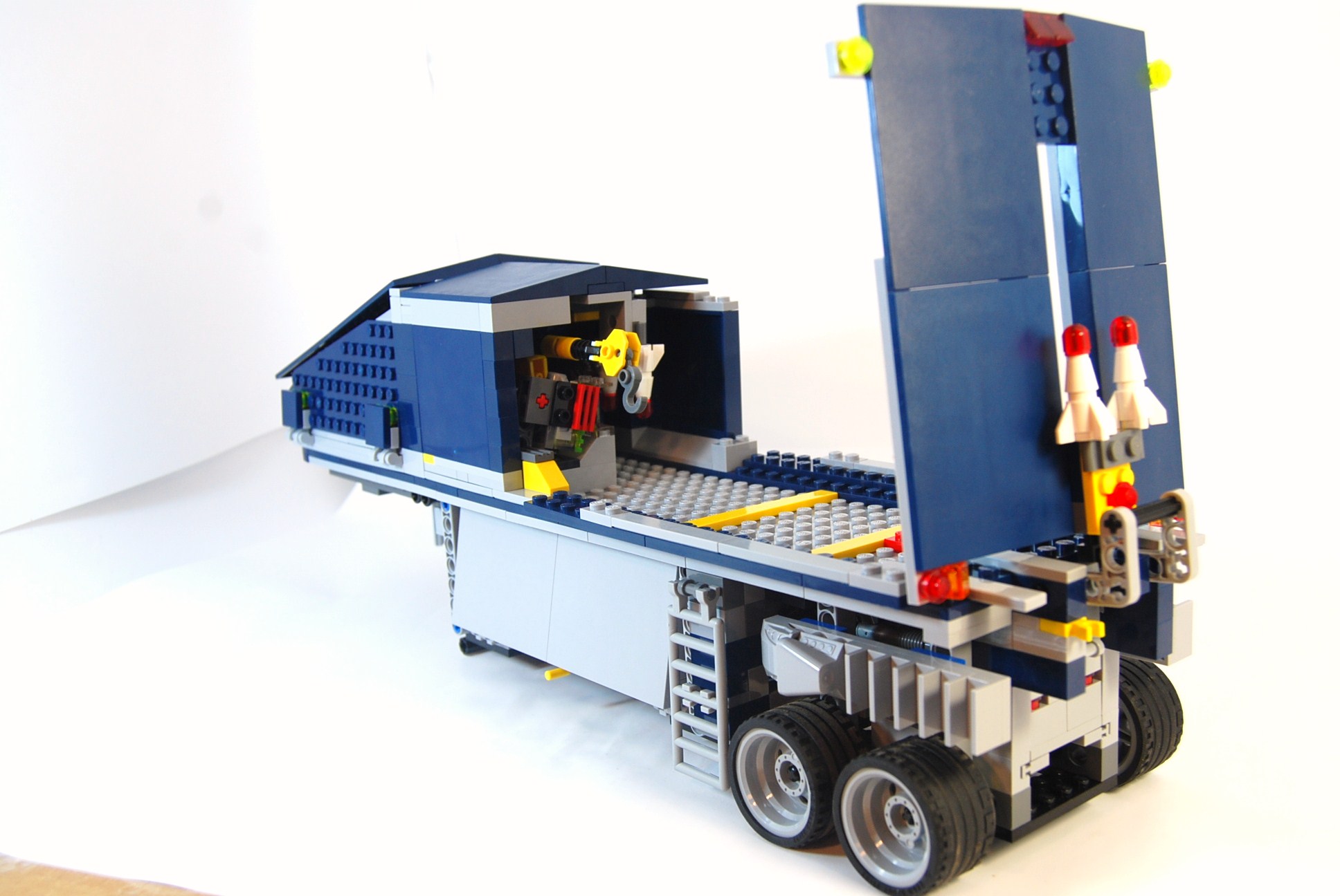 agent_truck_12.jpg