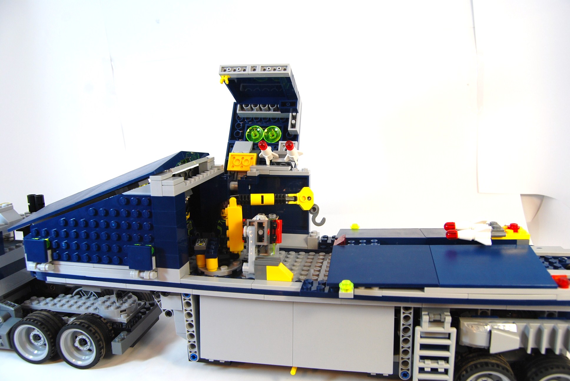 agent_truck_29.jpg