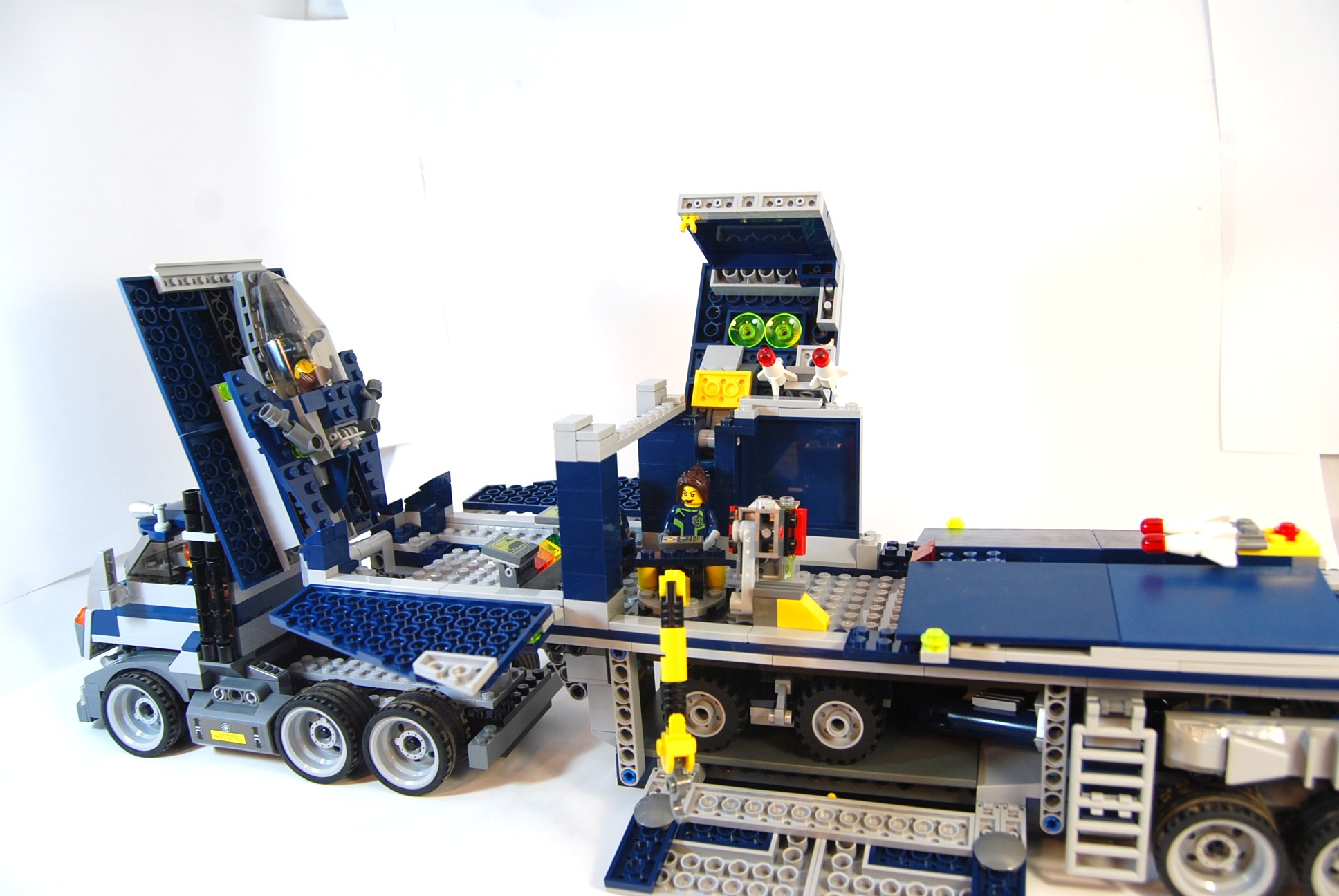 agent_truck_30.jpg