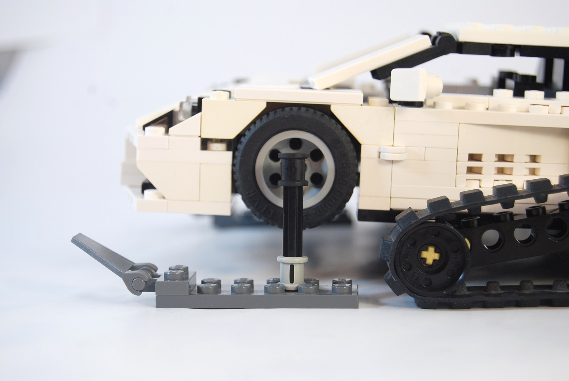 janus_lamborghini_snow_04.jpg