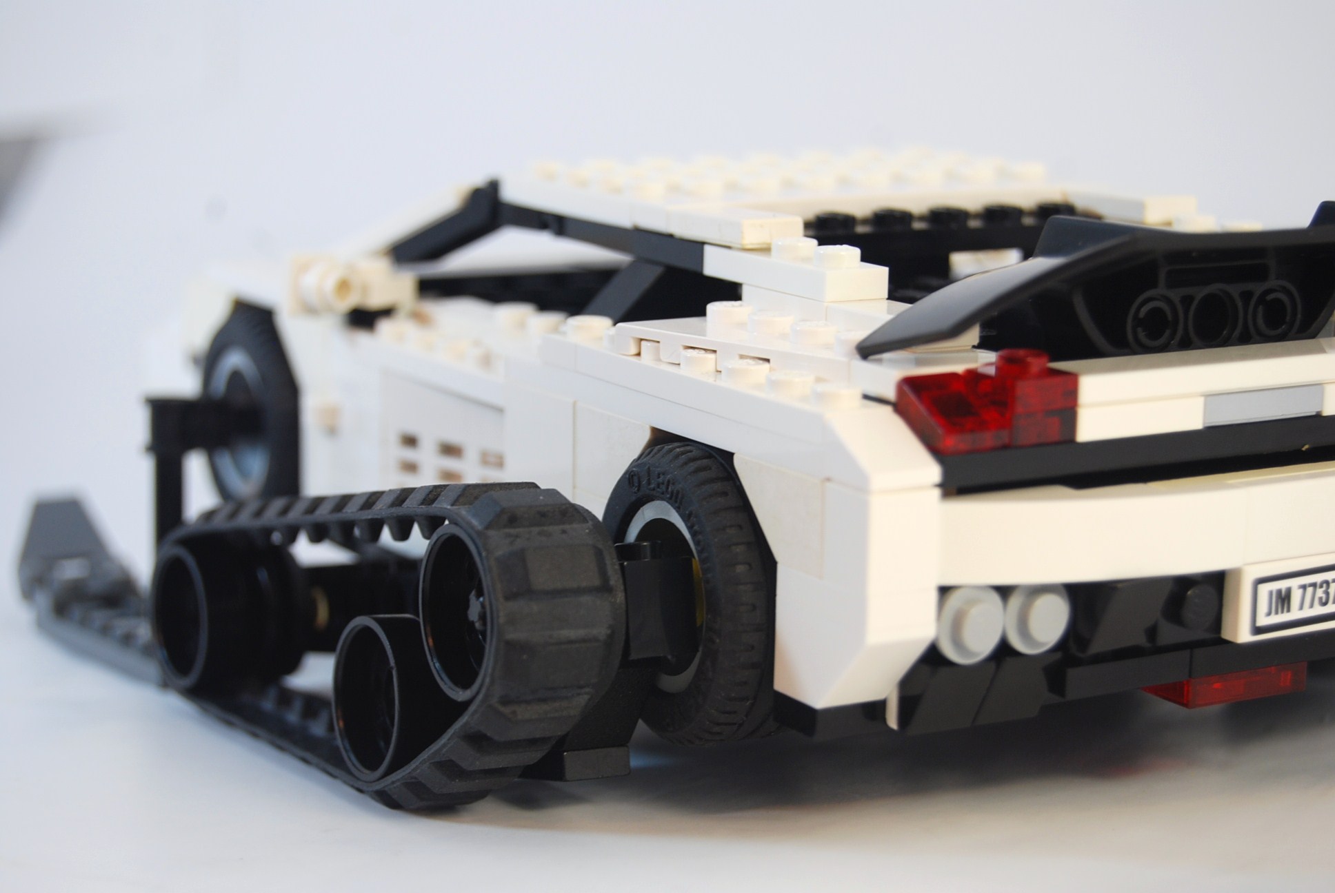janus_lamborghini_snow_05.jpg