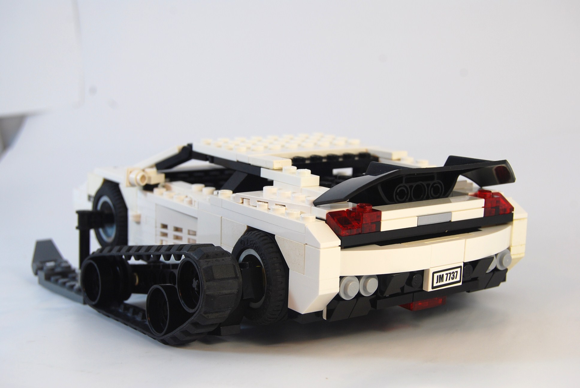 janus_lamborghini_snow_06.jpg