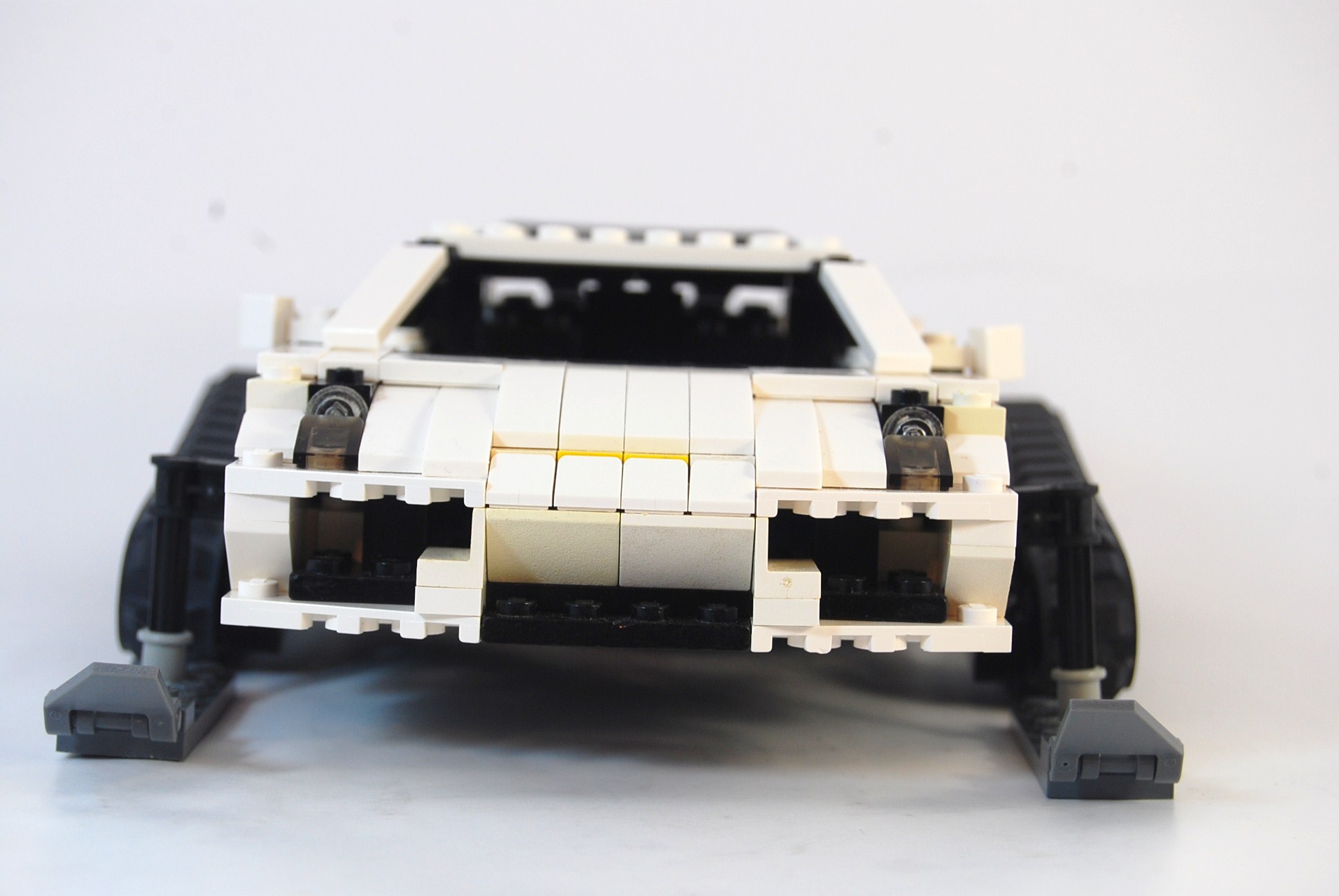 janus_lamborghini_snow_11.jpg