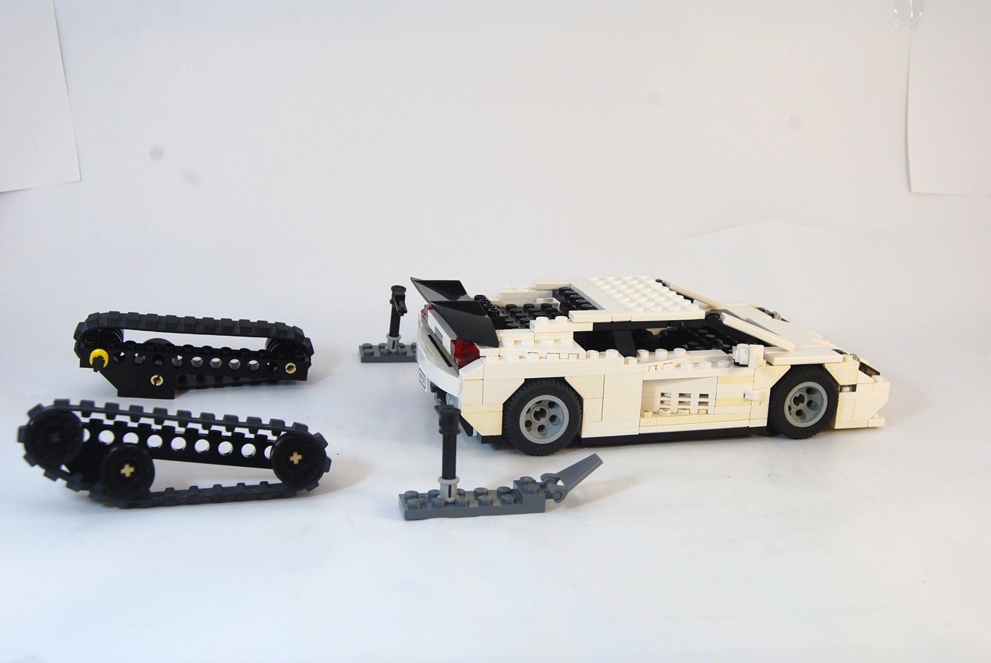 janus_lamborghini_snow_19.jpg