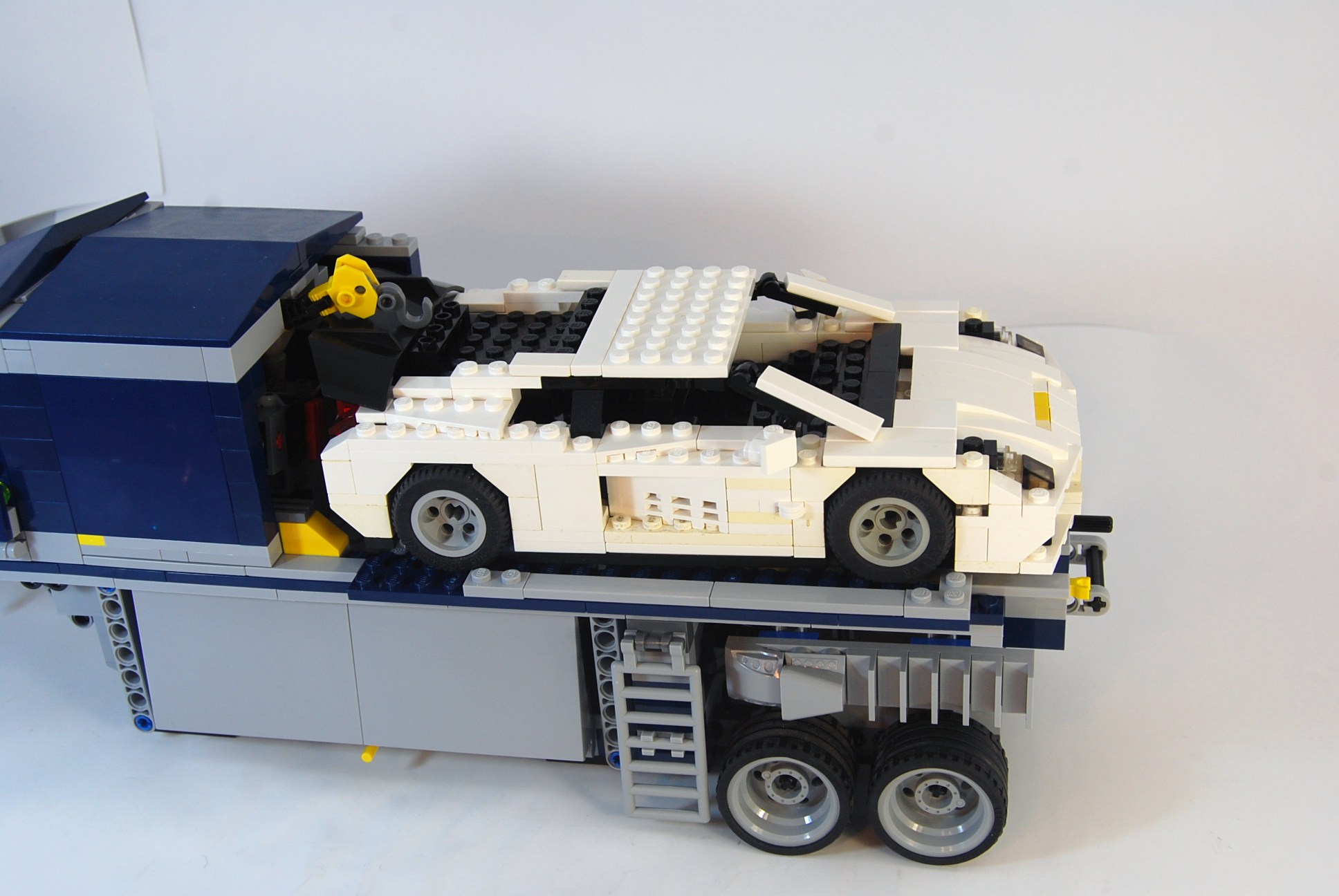 janus_lamborghini_snow_22.jpg