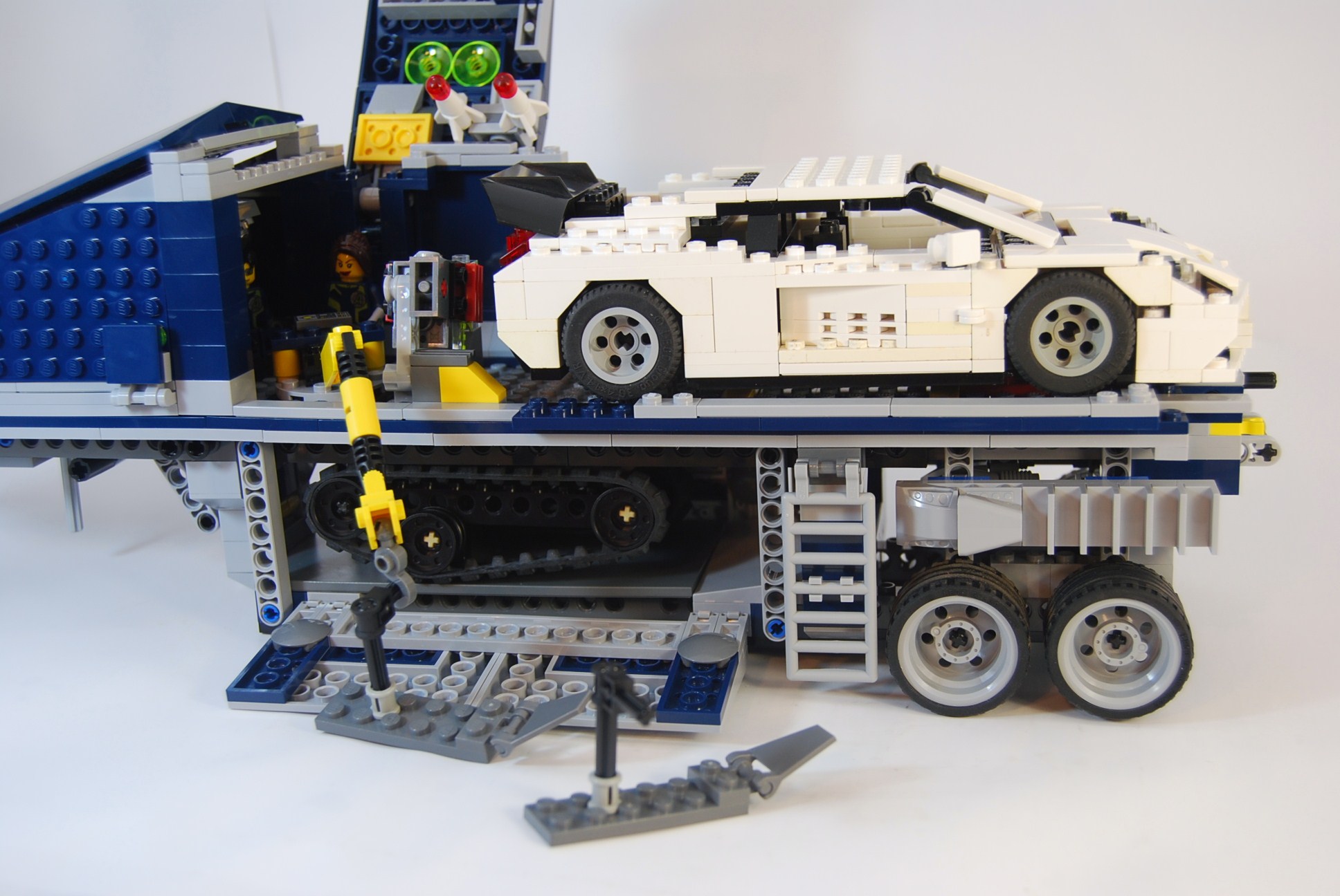 janus_lamborghini_snow_23.jpg