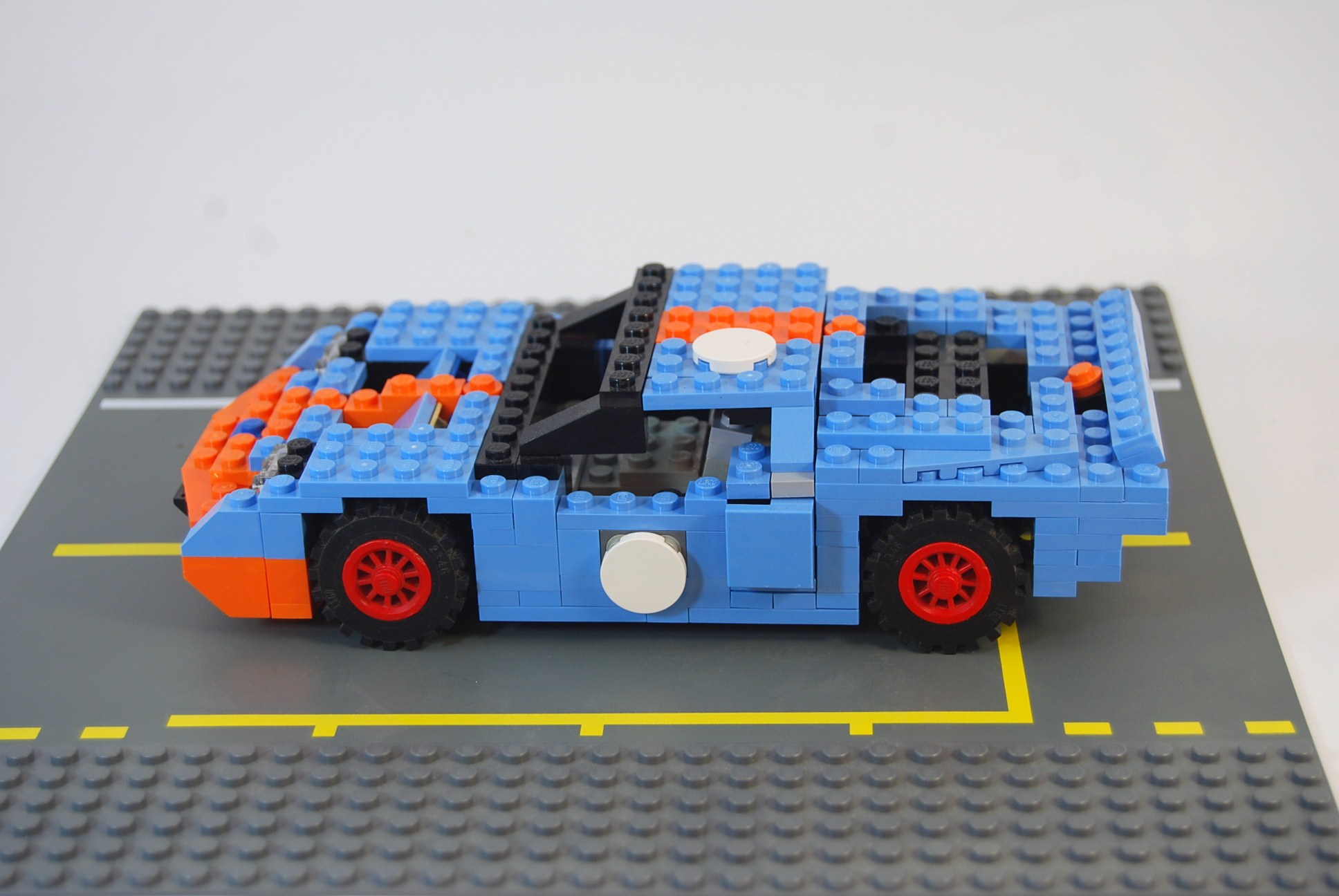 wc_conroy_ford_gt40_04.jpg