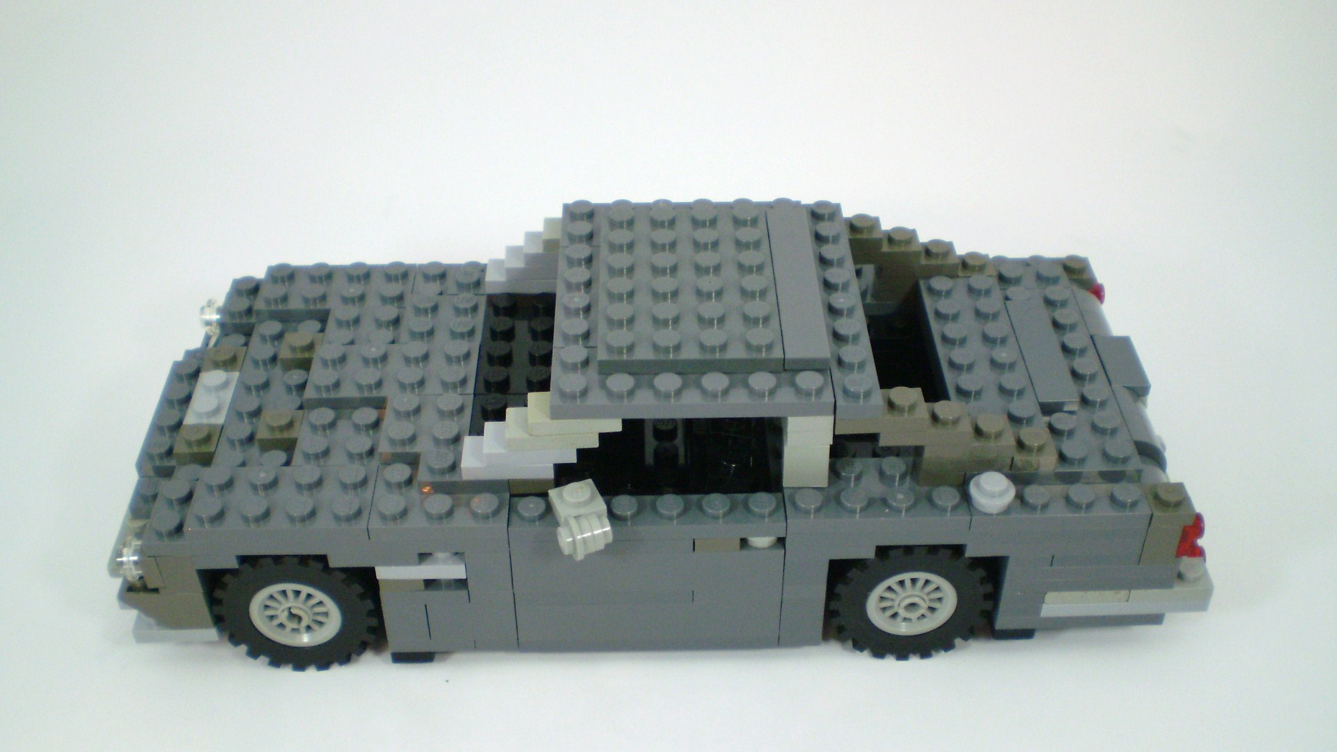 am_db5_08.jpg